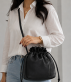 کیف دوشی زنانه کایمن مدل کیسهای (Drawstring Bag) – ۴ رنگ